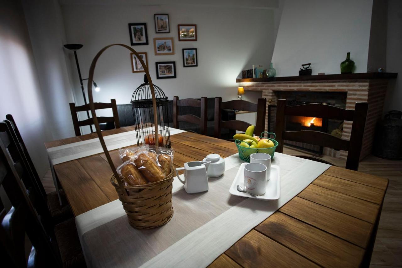 Casa Rural Abuela Andrea Almonacid de Toledo Exteriör bild